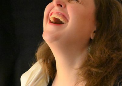 Boudoir, lachen, fröhlichkeit, Fotoshooting, boudoiristnichtnackt, bilderschön, weildueswertbist, bilderschoenludwigsburg, angelikapeetz, beautyful, girlpower, female, fotografie, glücklich